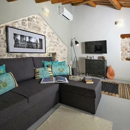 Holiday home Boutique In With Roof Terrace *