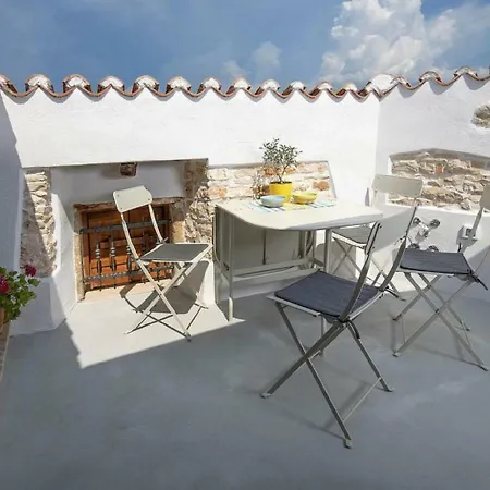 Boutique In With Roof Terrace Hébergement de vacances *